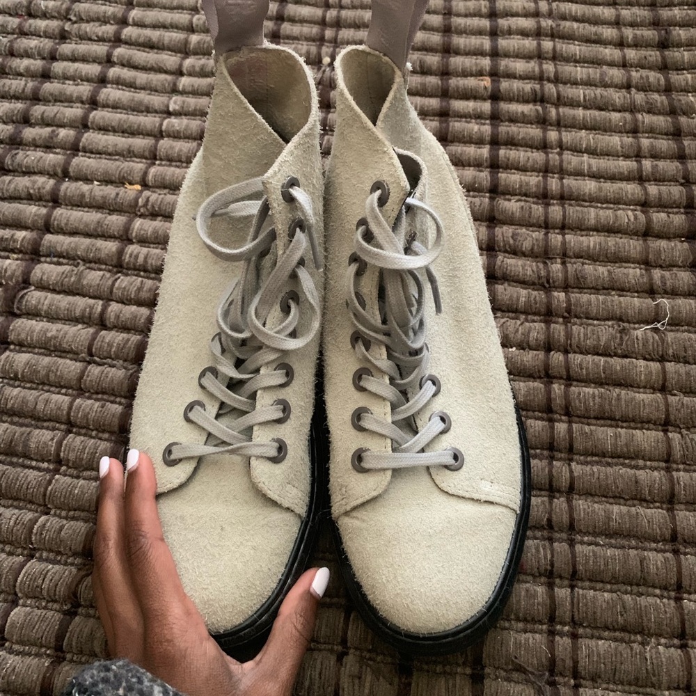 Suede Dr.Martens